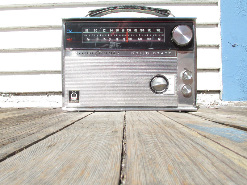 classic-old-radio