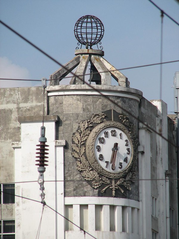clock on a defunct clock factory